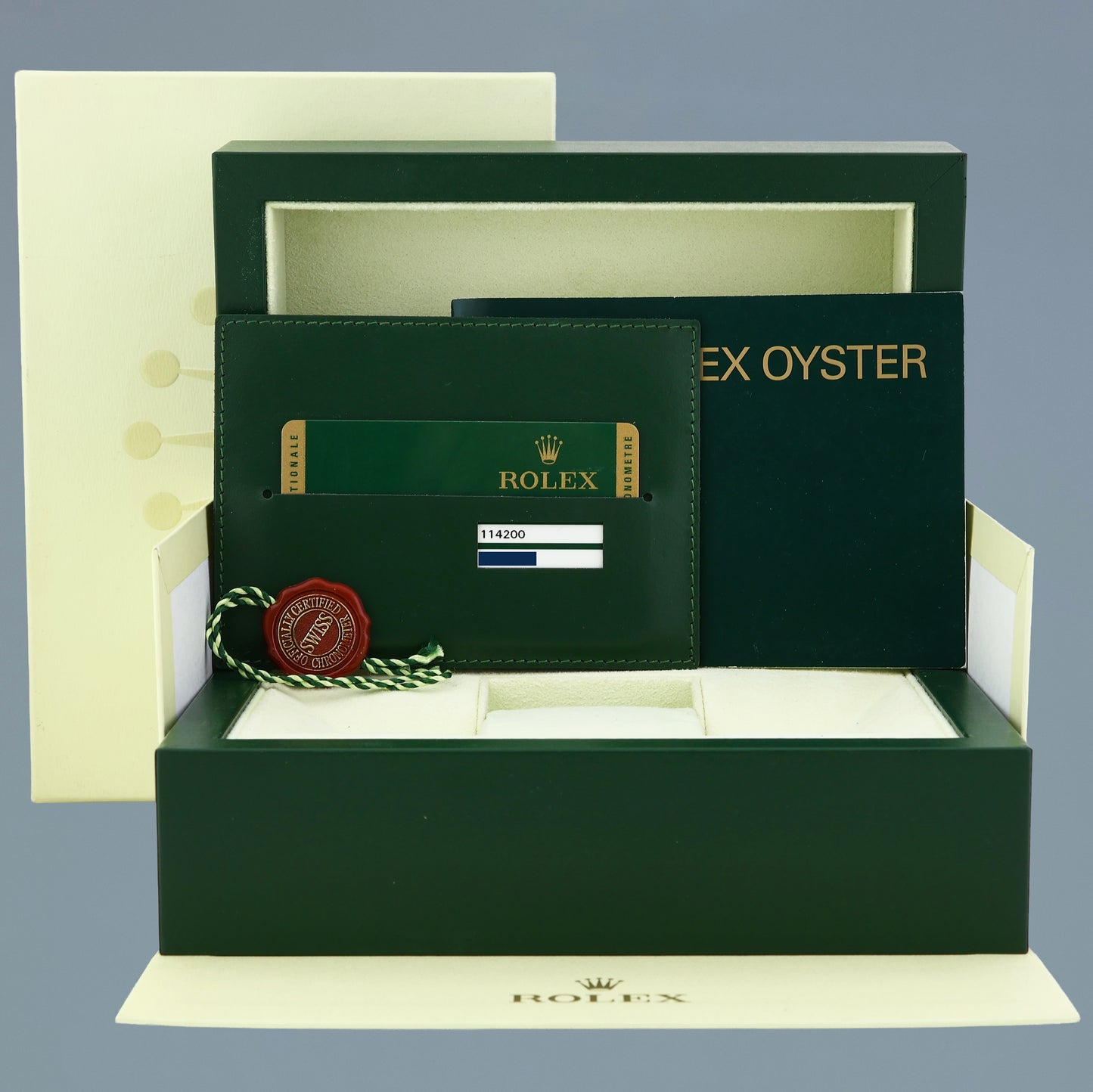 2019 PAPERS MINT Rolex Oyster Perpetual 34mm Green Oyster 114200 Watch Box