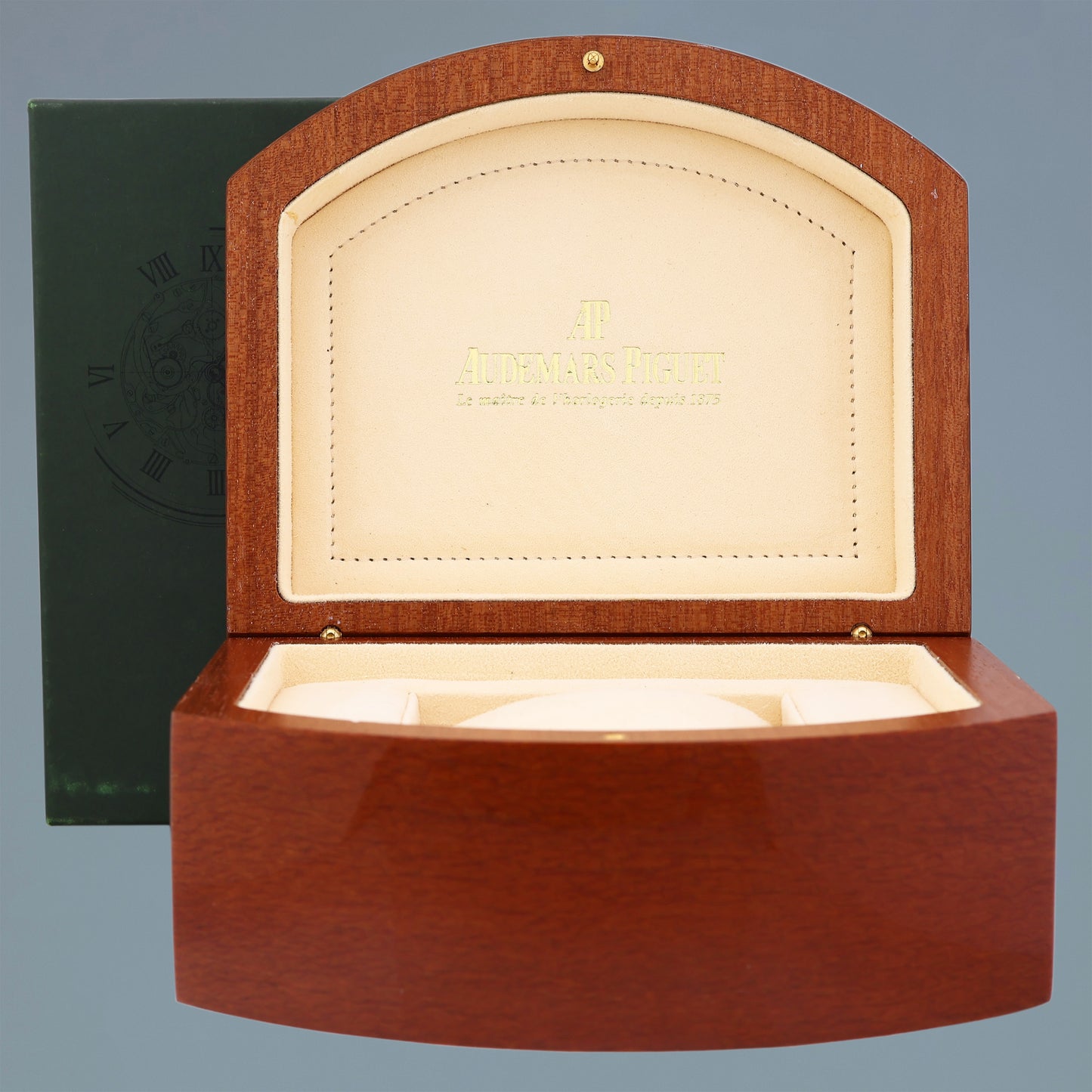 MINT Audemars Piguet AP Royal Oak Dual Time Yellow Gold 26120ba 39mm White Leather Watch Box