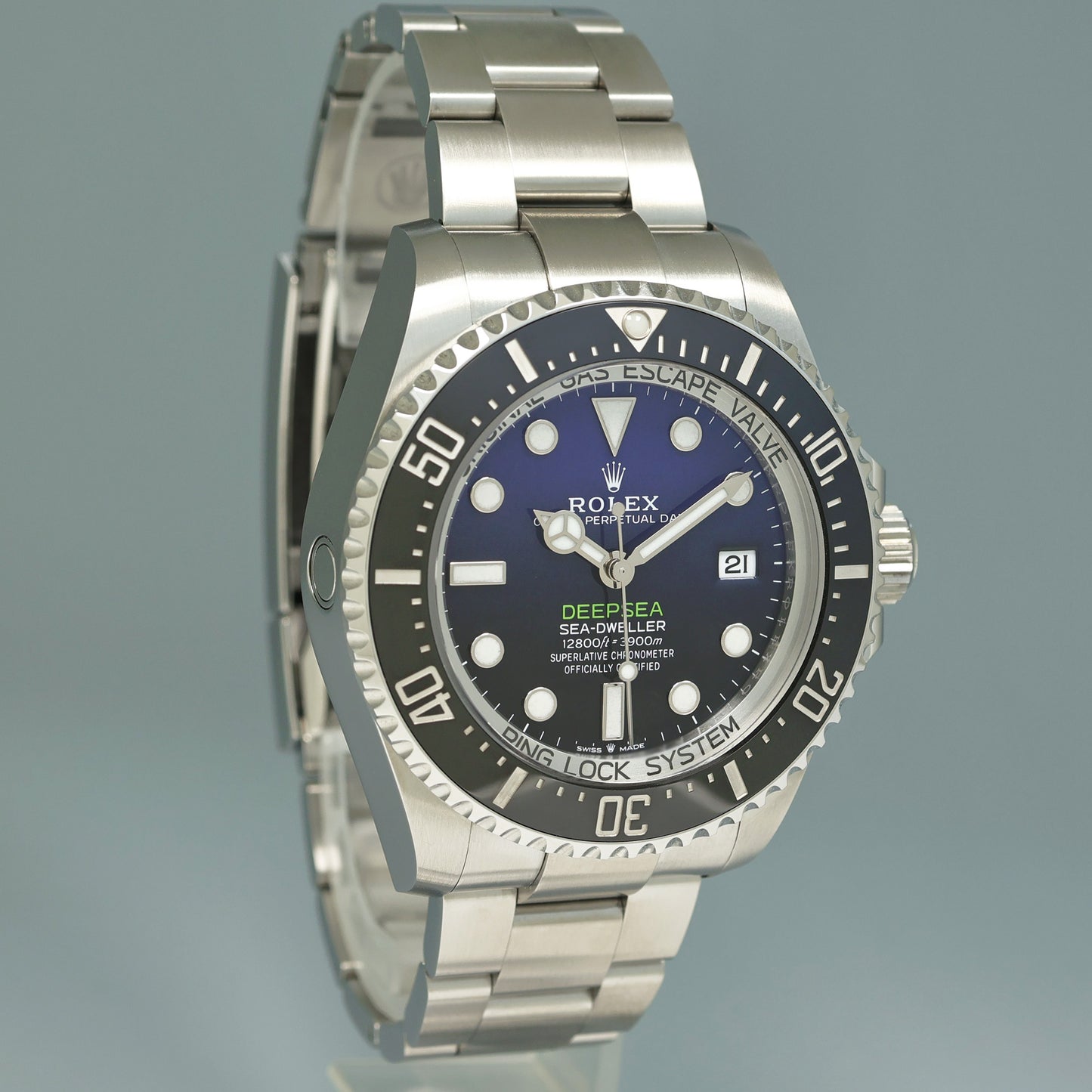 2024 NEW PAPERS Rolex Sea-Dweller Deepsea 44mm James Cameron 136660 Watch