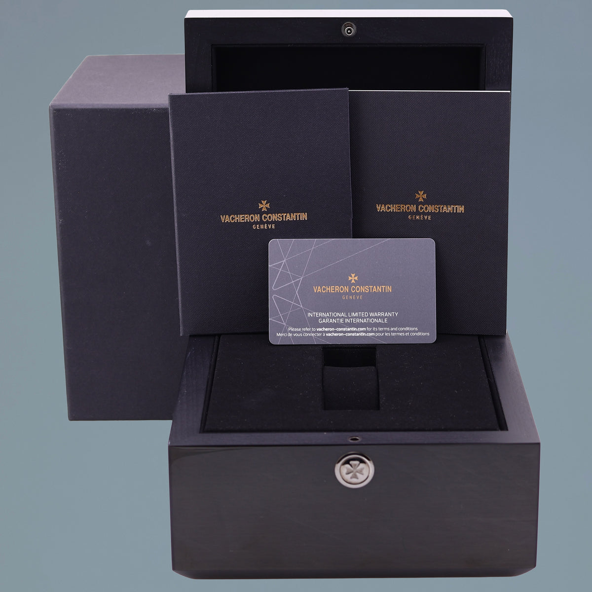 2023 PAPERS MINT Vacheron Constantin 222J Yellow Gold Watch 4200H/222J-B935