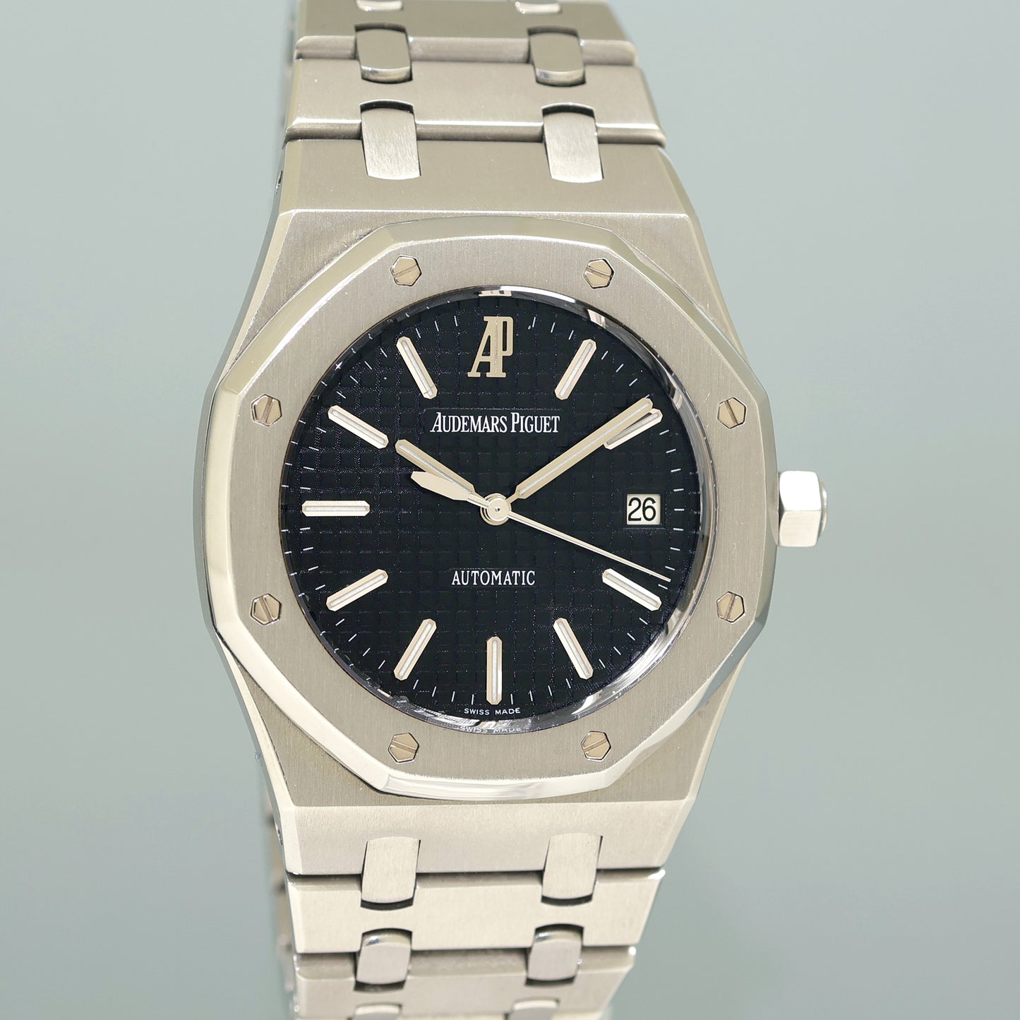 MINT Audemars Piguet Royal Oak Black 39mm Steel 15300ST Date Watch Box