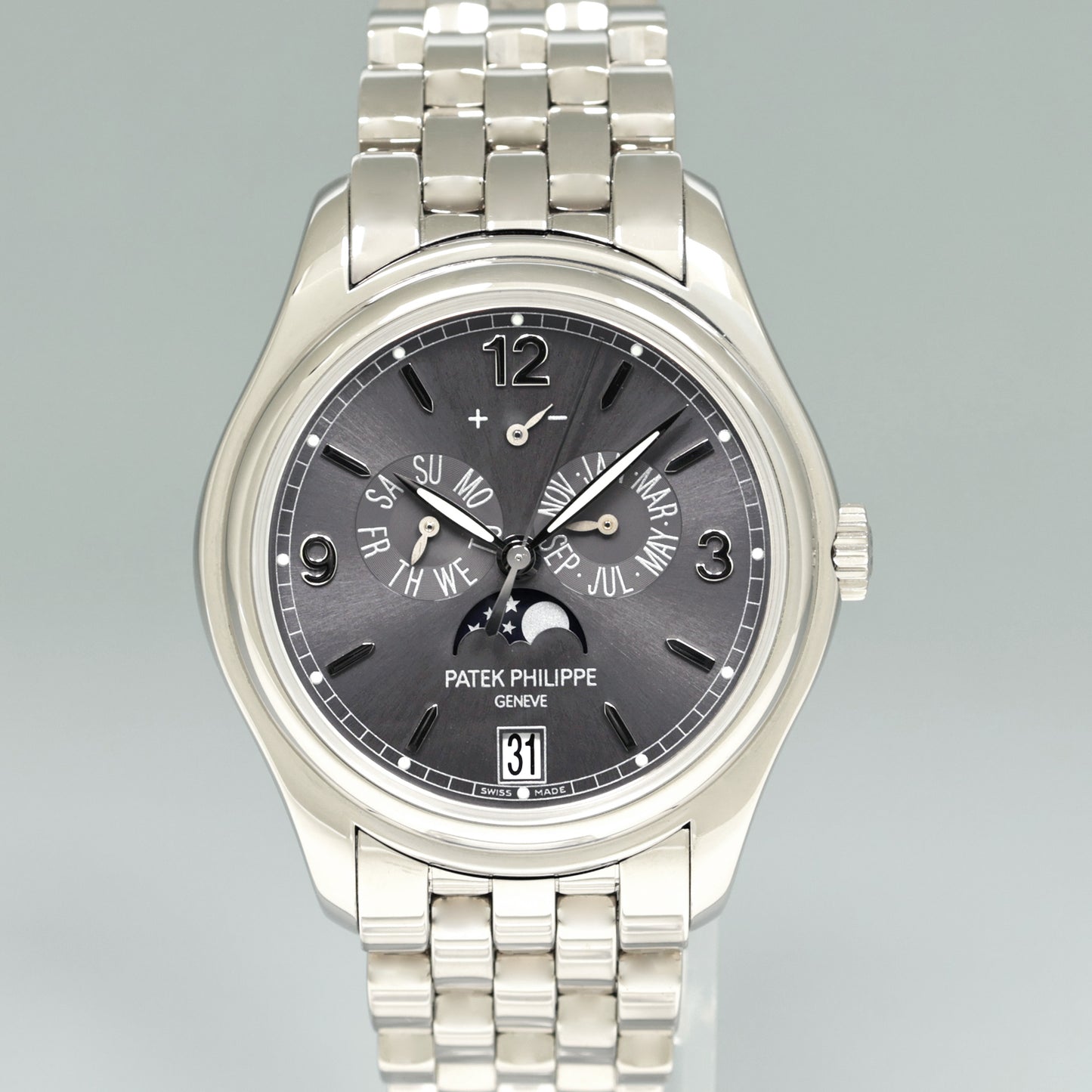 MINT Patek Philippe 5146/1G White Gold Bracelet Annual Calendar 39mm Moon Phase Watch