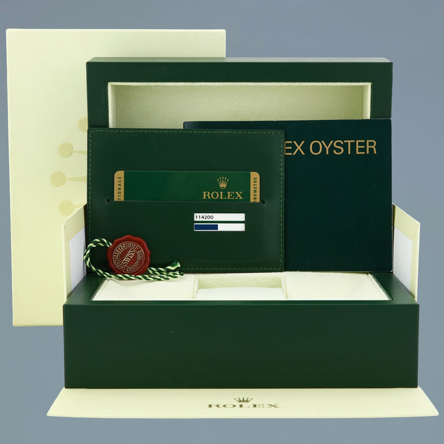 2019 PAPERS MINT Rolex Oyster Perpetual 34mm Green Oyster 114200 Watch Box
