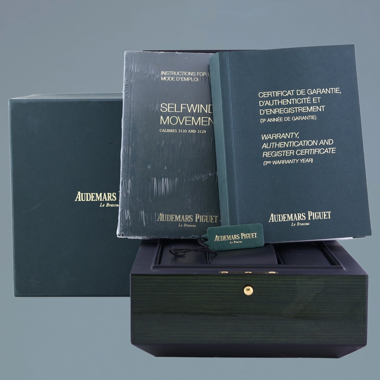 PAPERS MINT Audemars Piguet Royal Oak 41mm Rose Gold 15400OR Blue Dial Watch Box