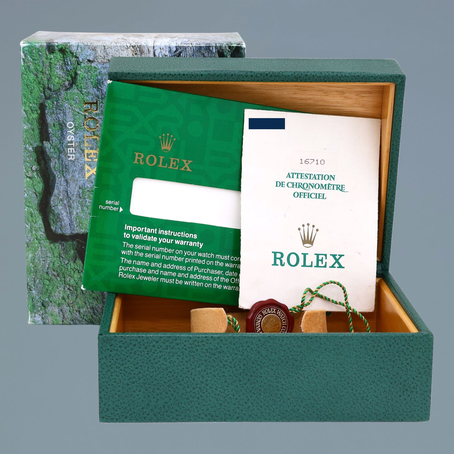 PAPERS 1996 MINT Rolex GMT-Master II Coke Red Black Steel 16710 40mm Watch Box