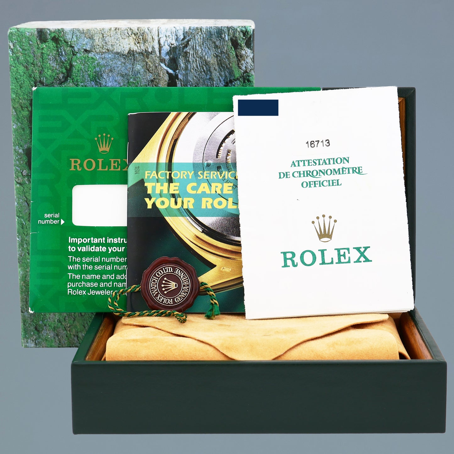 2000 PAPERS MINT Rolex GMT-Master II 16713 Black Two-Tone Yellow Gold Steel Watch