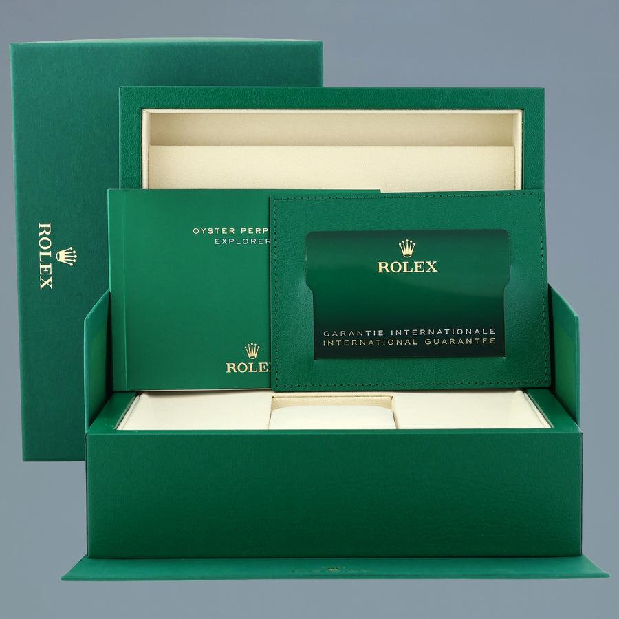 2026 NEW PAPERS Rolex Explorer II 226570 White Polar Steel Date 42mm Watch Box