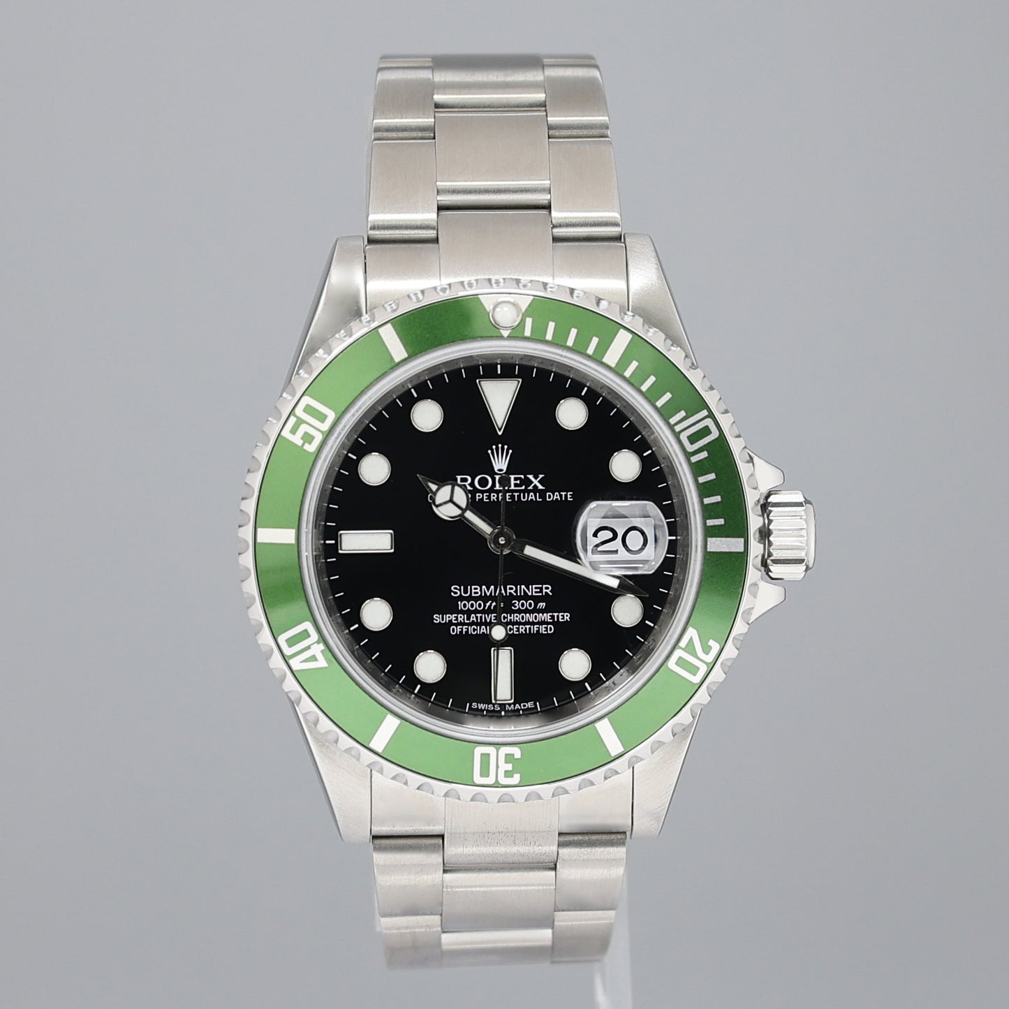 MINT 2009 Rolex Kermit Green Anniversary 40mm Submariner 16610LV Watch Box