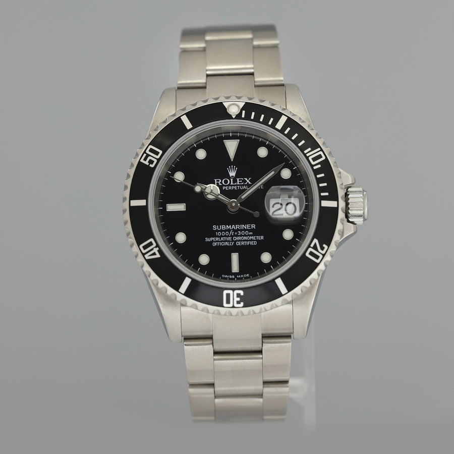 2005 MINT Rolex Submariner Date 16610 Steel Black 40mm Watch Box