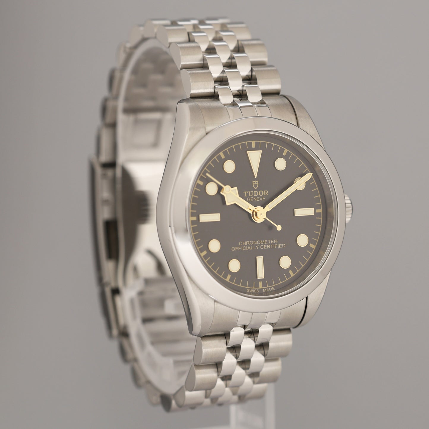 SEPT 2024 PAPERS Tudor Black Bay 79640 Steel Jubilee Red 41mm Watch Box