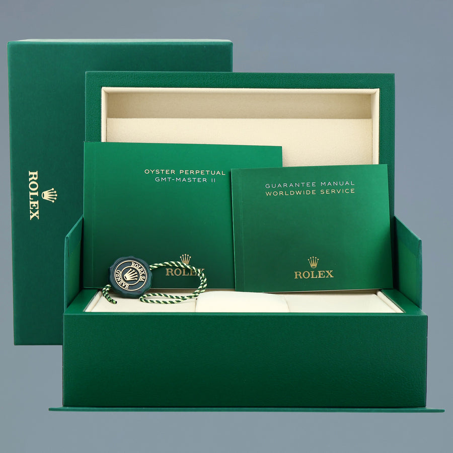 2025 NEW Rolex GMT Master II Bruce Wayne Oyster 126710GRNR Watch Box
