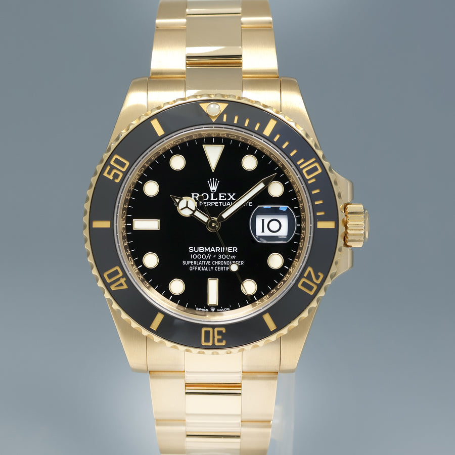 2025 NEW PAPERS Rolex Submariner Black Ceramic 126618LN Yellow Gold Watch Box