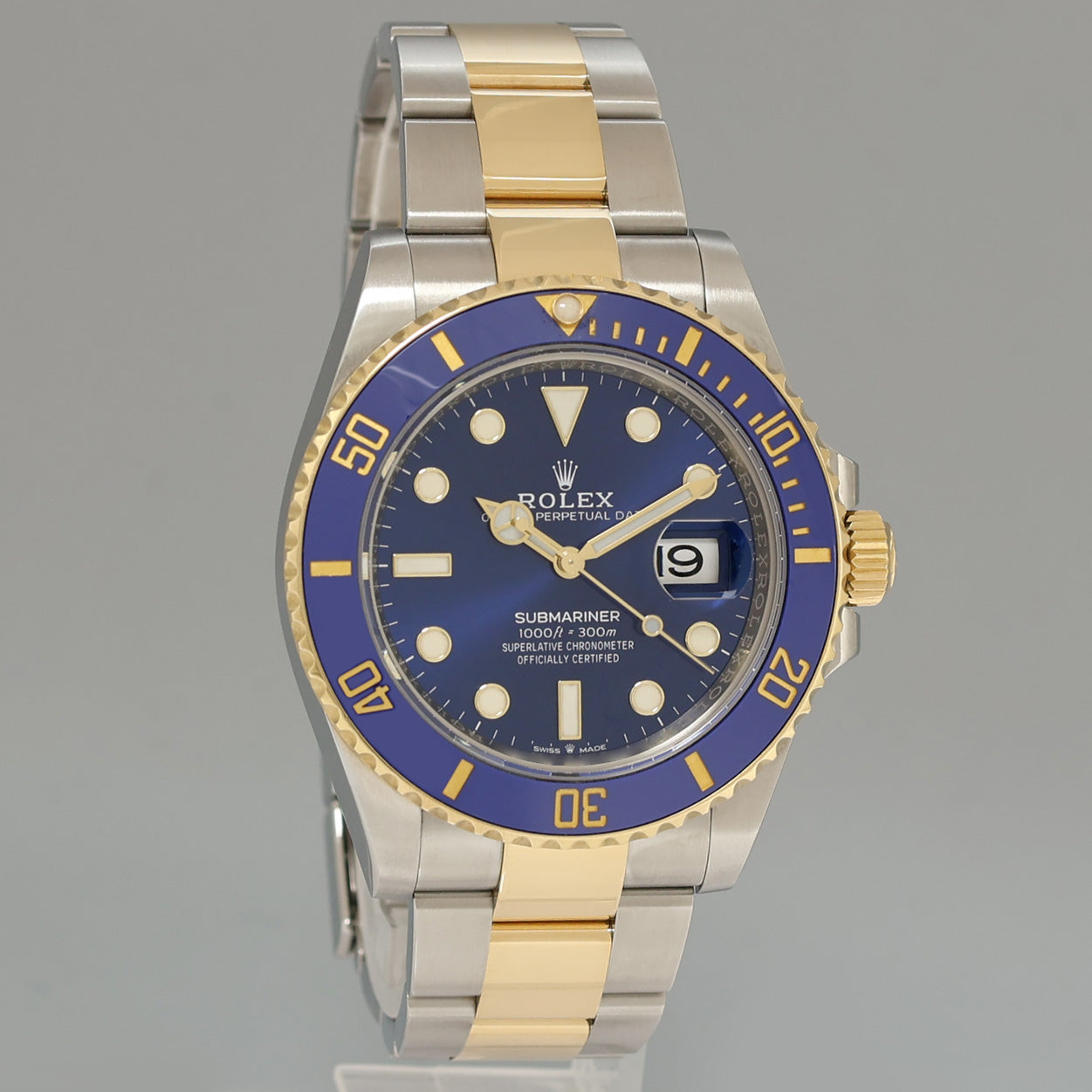 2022 MINT Rolex Submariner 41mm Blue 126613LB Two Tone Yellow Gold Watch