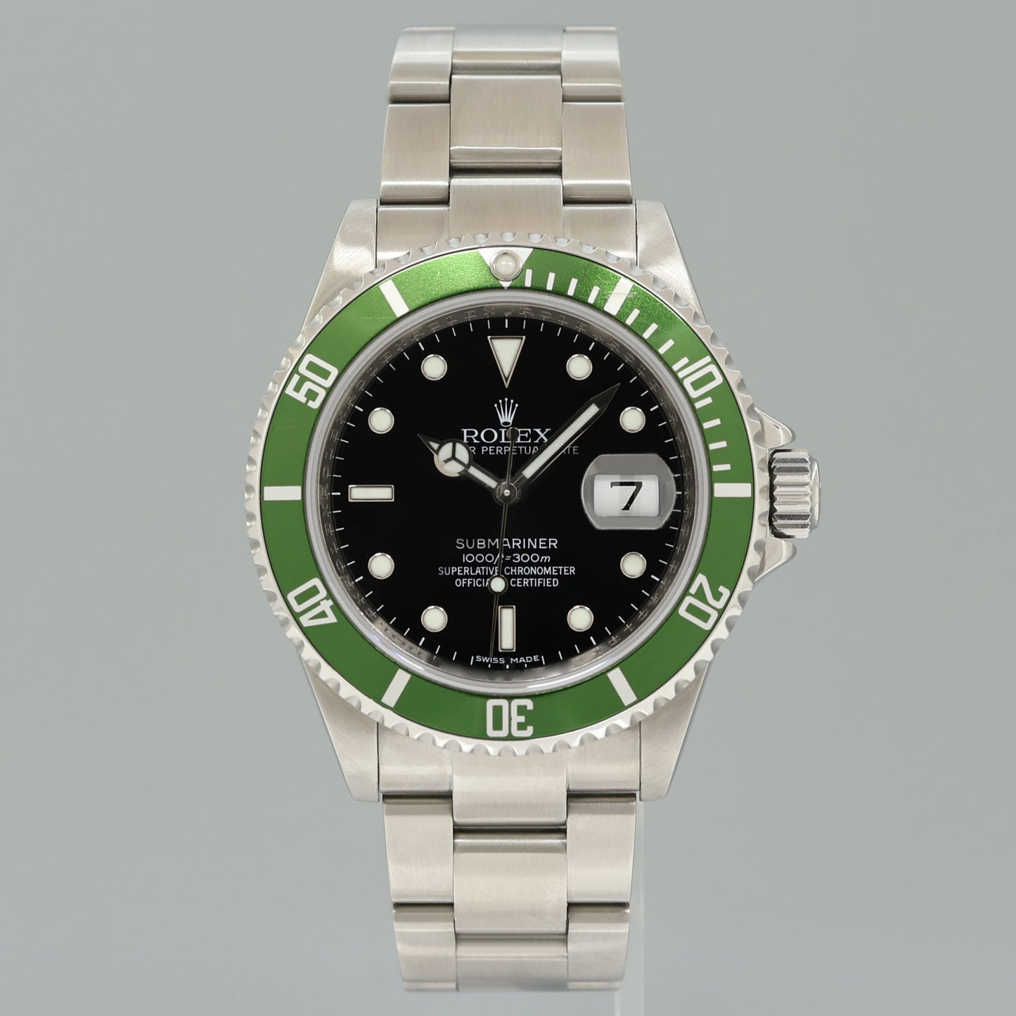 MINT 2008 Rolex Kermit Green Anniversary 40mm Submariner 16610LV Watch Box