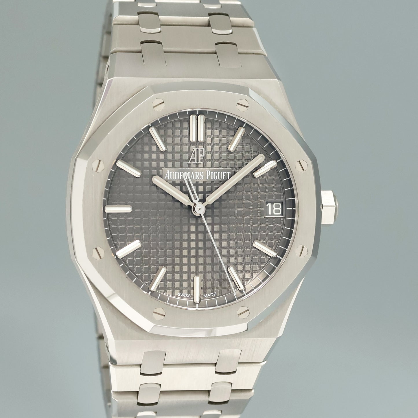 2022 MINT Papers 15500ST Audemars Piguet Royal Oak 41mm Steel Grey Watch Box