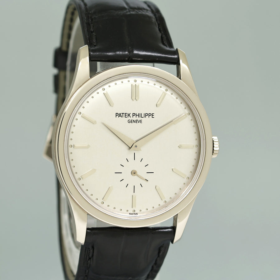 2025 SERVICE MINT Patek Philippe 5196G 37mm white Gold Calatrava Black Leather Watch Box