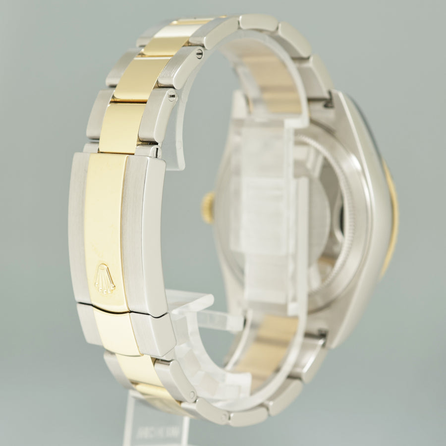 2022 MINT Rolex Sky-Dweller 326933 Two Tone Gold Steel White 42mm Oyster Watch Box
