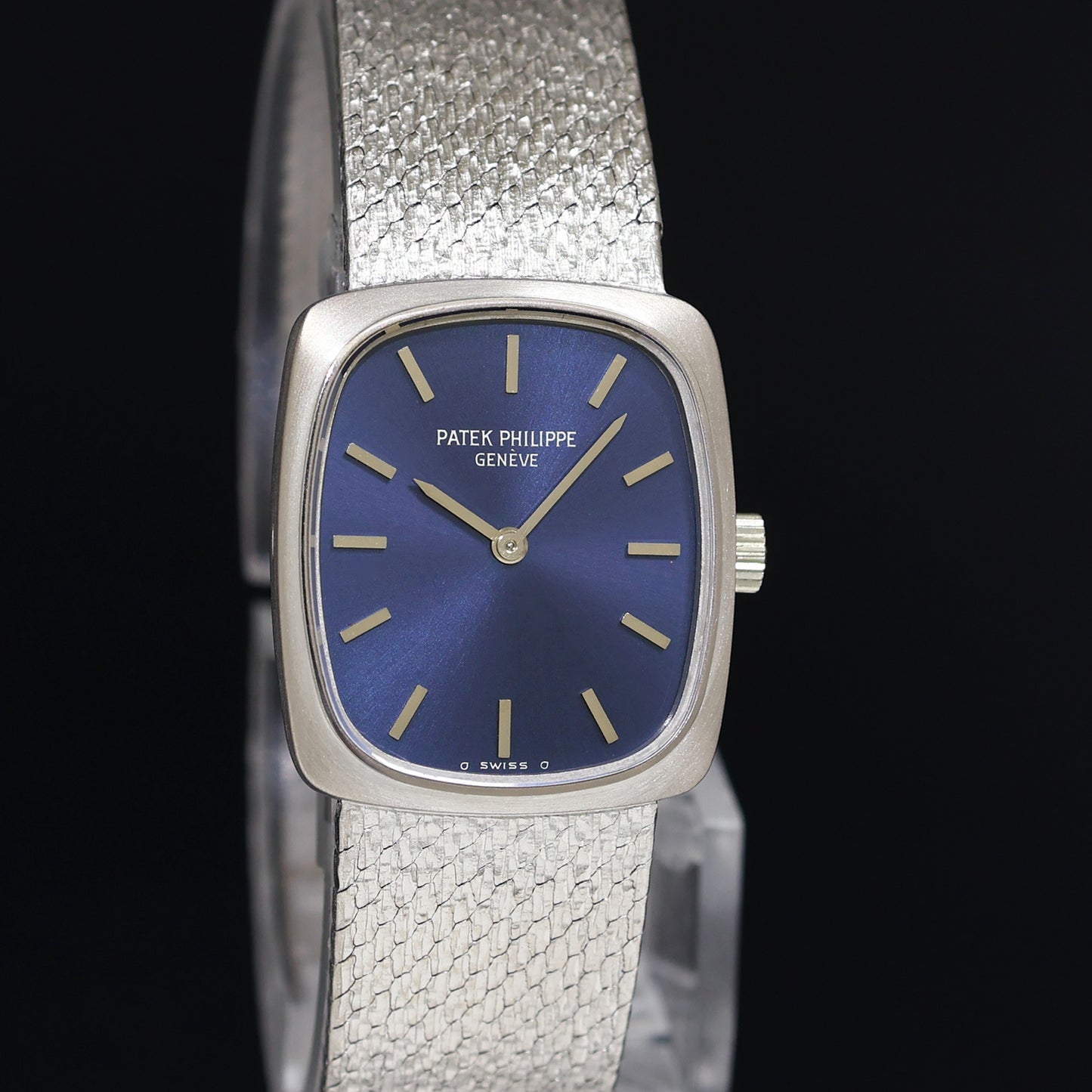 MINT Ladies Patek Philippe Ellipse 4107 18k White Gold Manual Wind Blue 20mm Watch