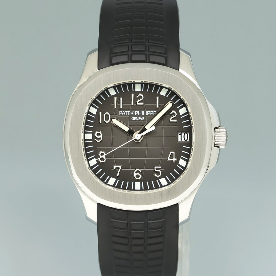 MINT Patek Philippe Steel Aquanaut Black Rubber JUMBO 5165a 38mm Watch Box