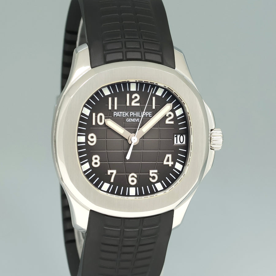 MINT Patek Philippe Steel Aquanaut Black Rubber JUMBO 5165a 38mm Watch Box