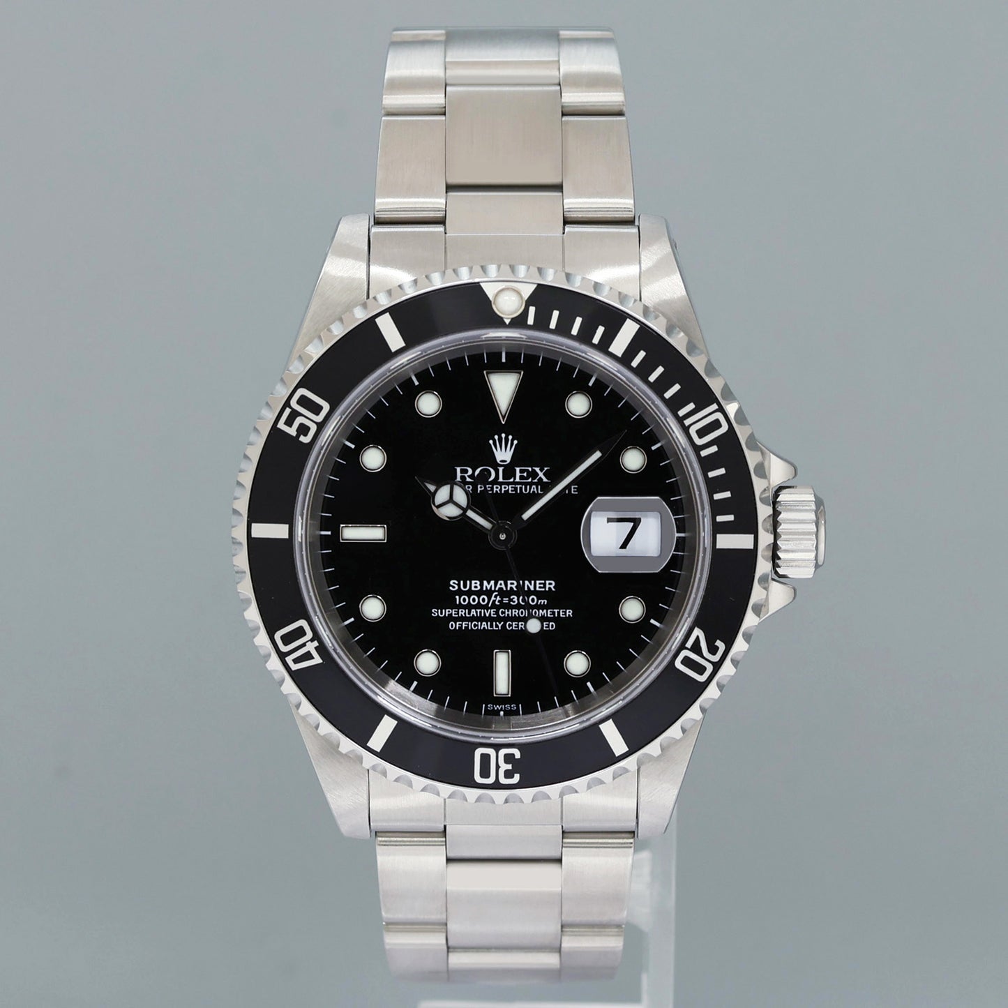 1999 PAPERS Swiss Only Dial Rolex Submariner Date 16610 Steel Black 40mm Watch Box