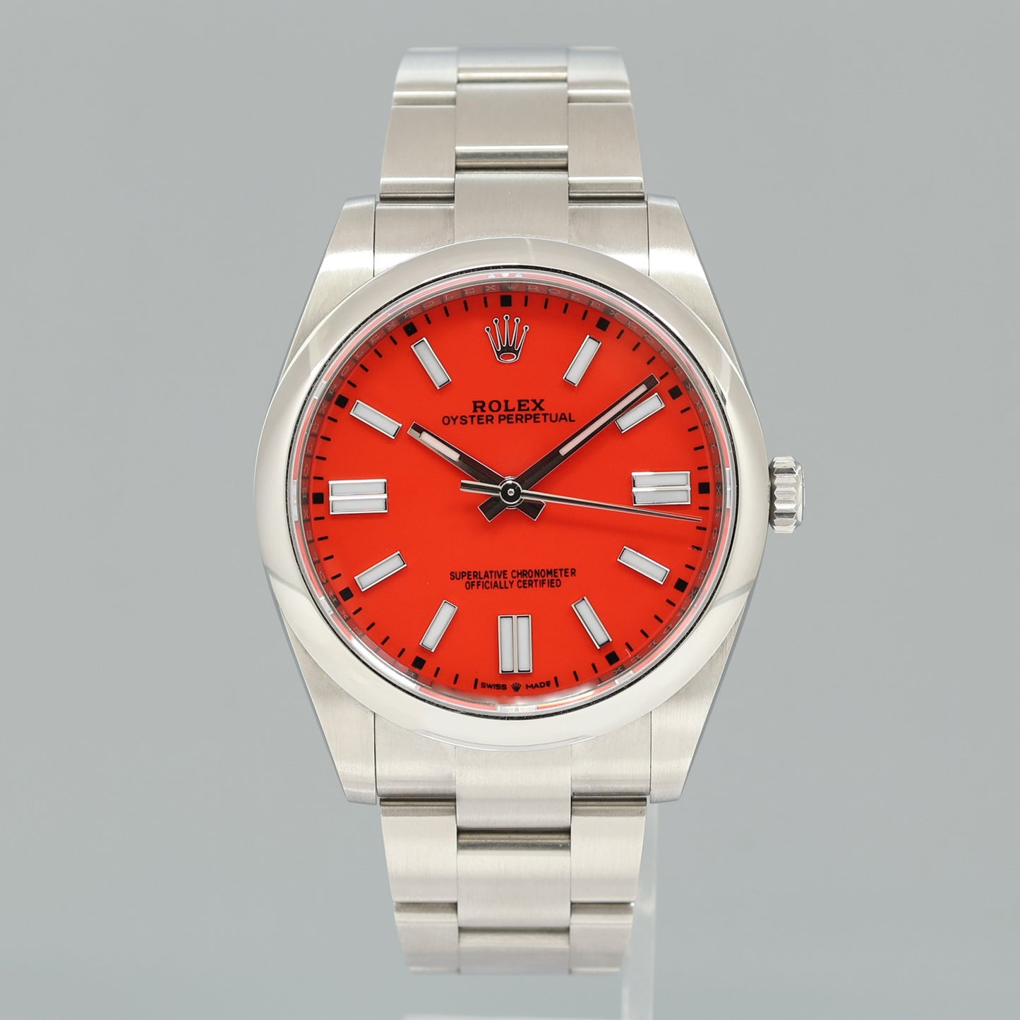 2022 MINT Rolex Oyster Perpetual 41mm Custom Red Coral Oyster 124300 Watch Box