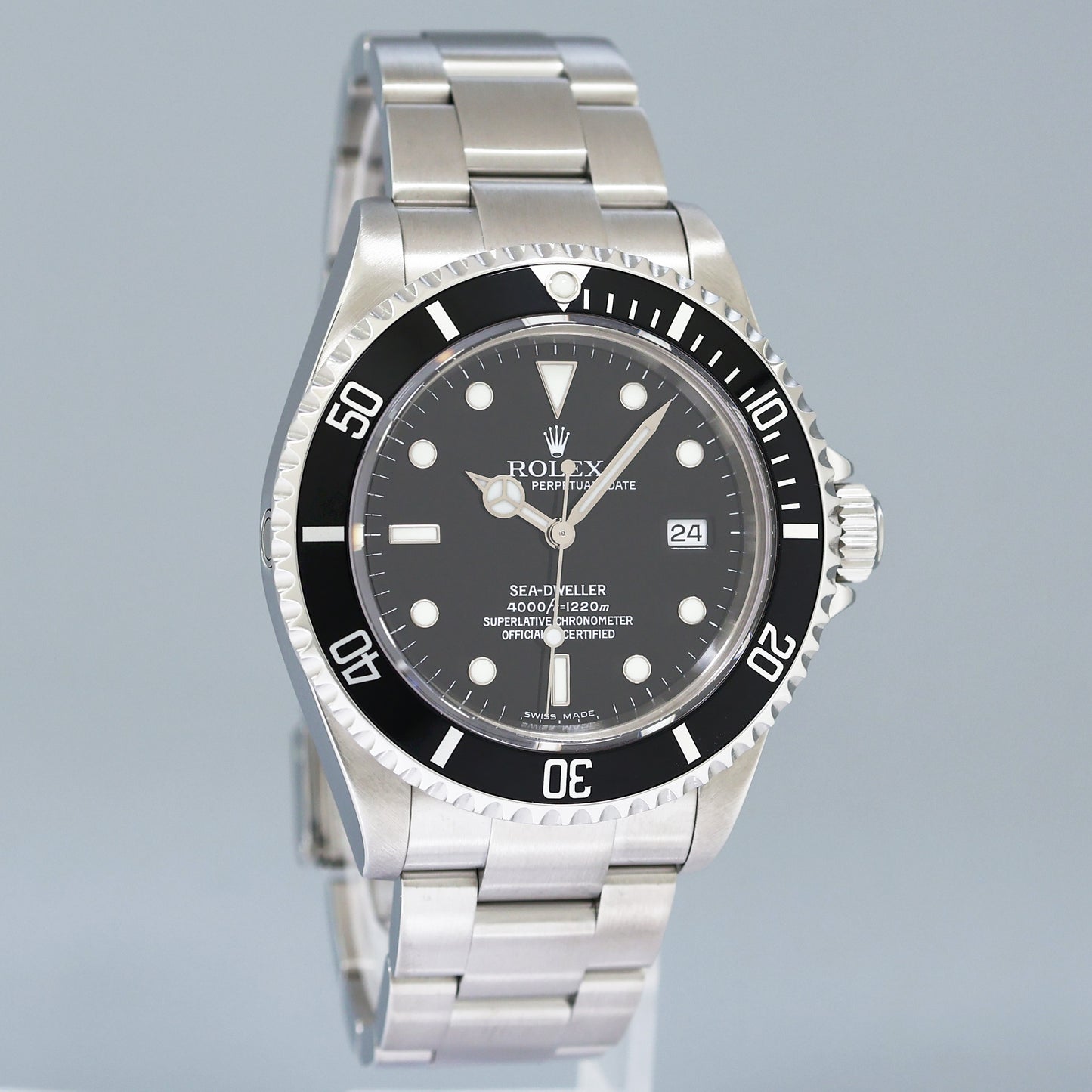 RSC 2022 PAPERS MINT 2005 PAPERS Rolex Sea-Dweller Steel  16660 Date 40mm Watch
