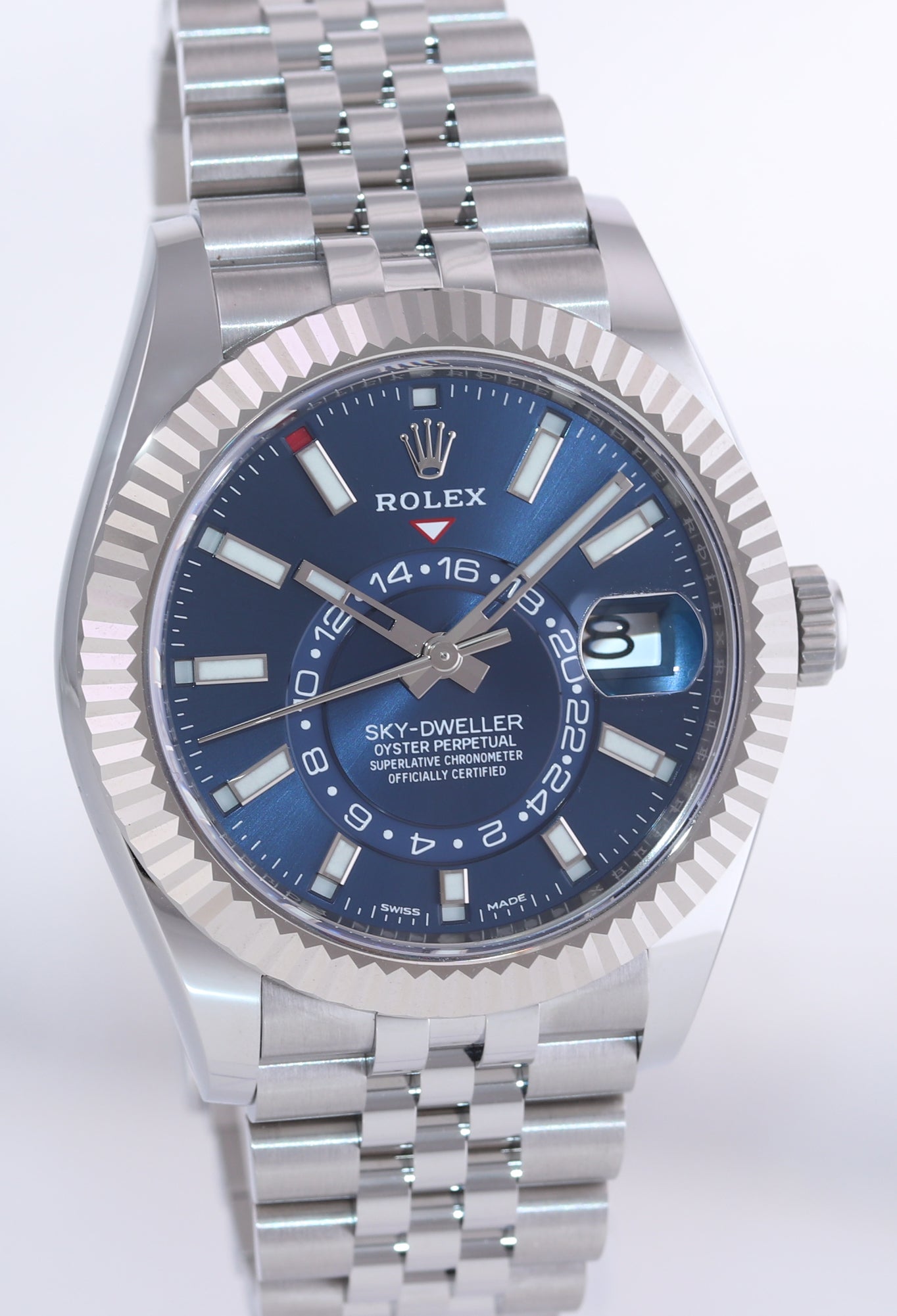 2023 MINT Rolex Sky-Dweller Steel BLUE Jubilee Fluted 42mm 326934 Watch Box