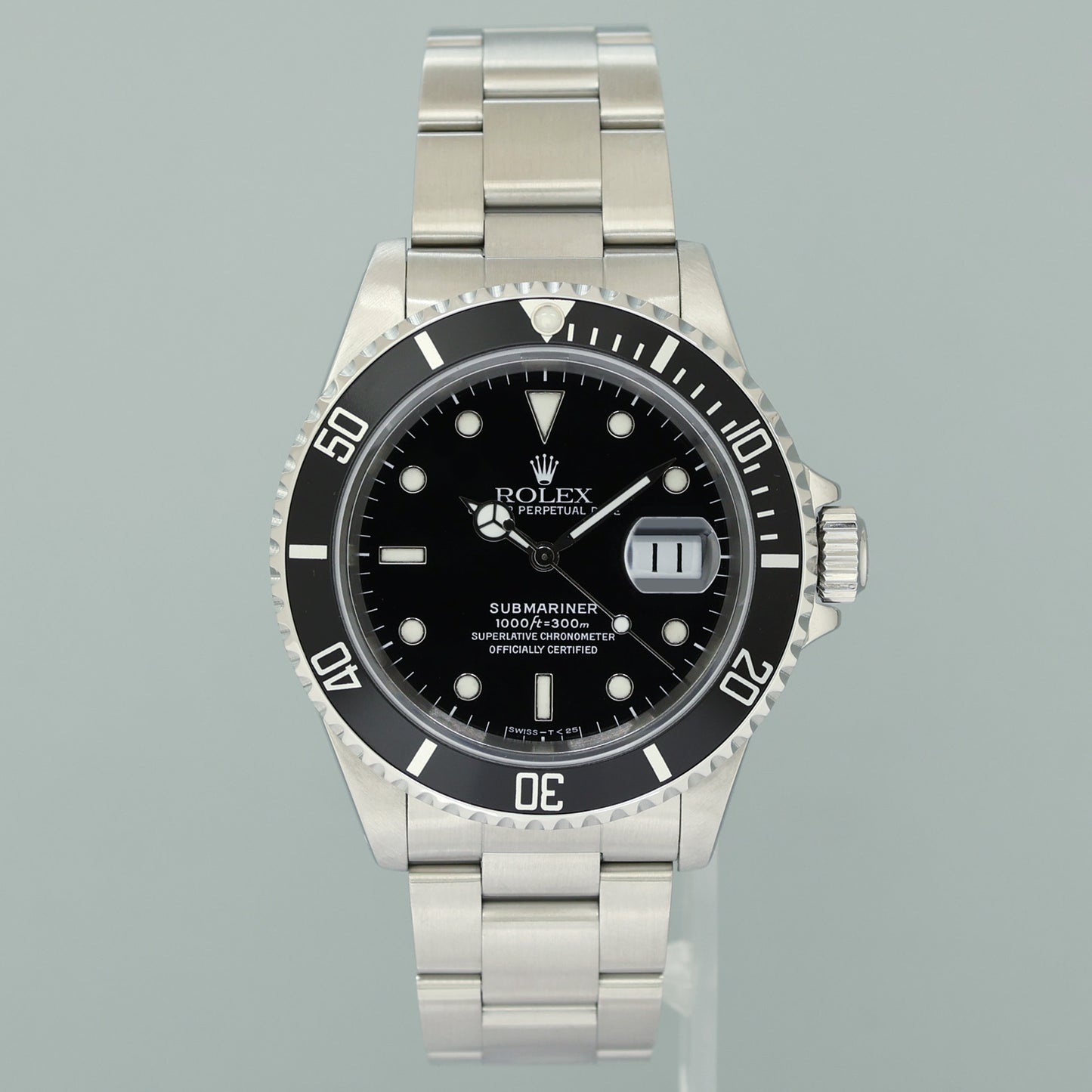 MINT 1996 Rolex Submariner Date Tritium 16610 Steel Black 40mm Oyster Watch Box