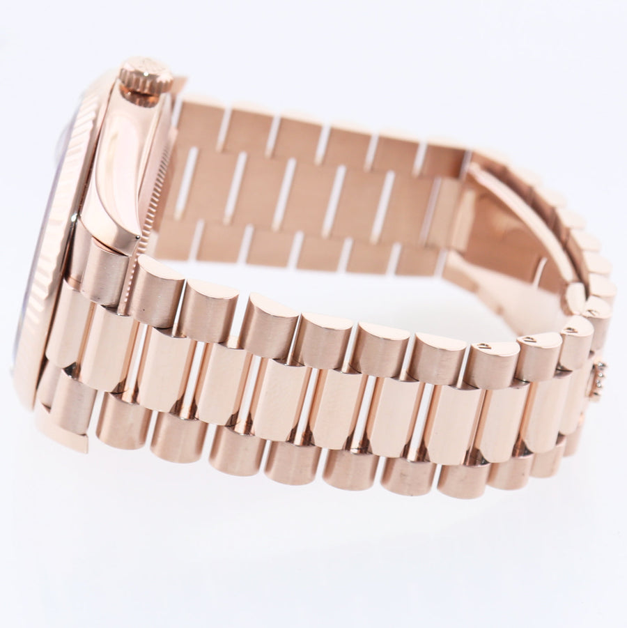 MINT 2020 Rolex President 40mm Rose Gold Sundust Roman 228235 Watch Box