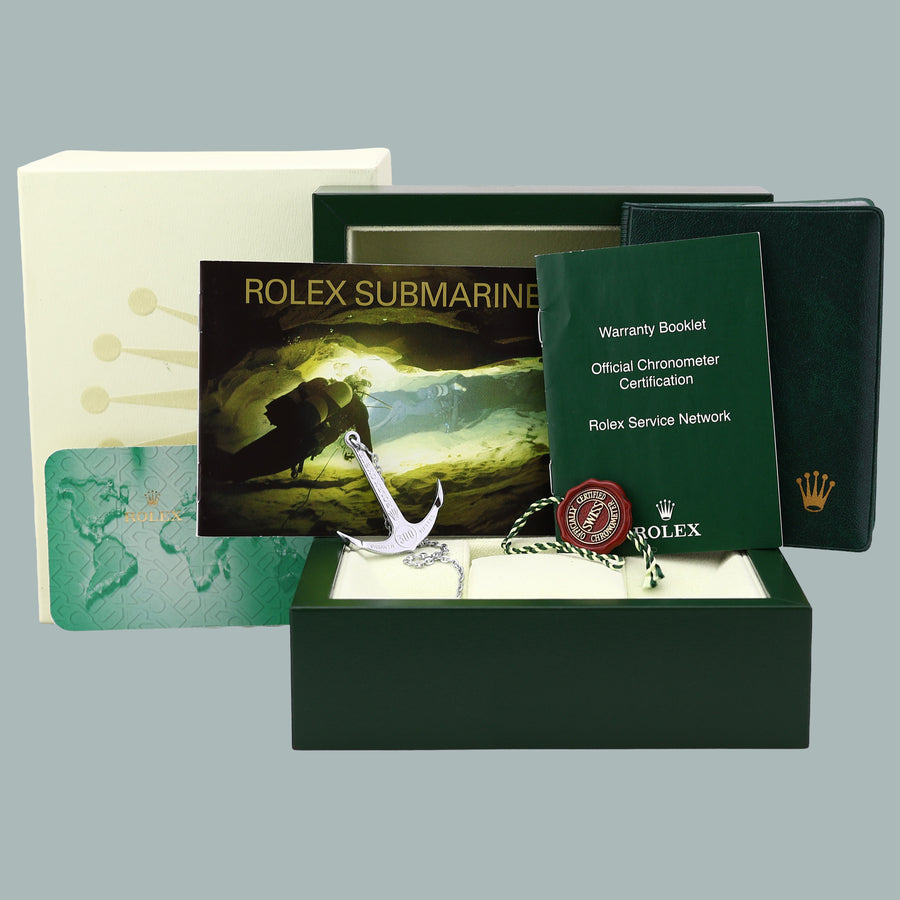 MINT Rolex Flat 4 Kermit F Serial 16610LV Green Submariner 40mm Watch Box