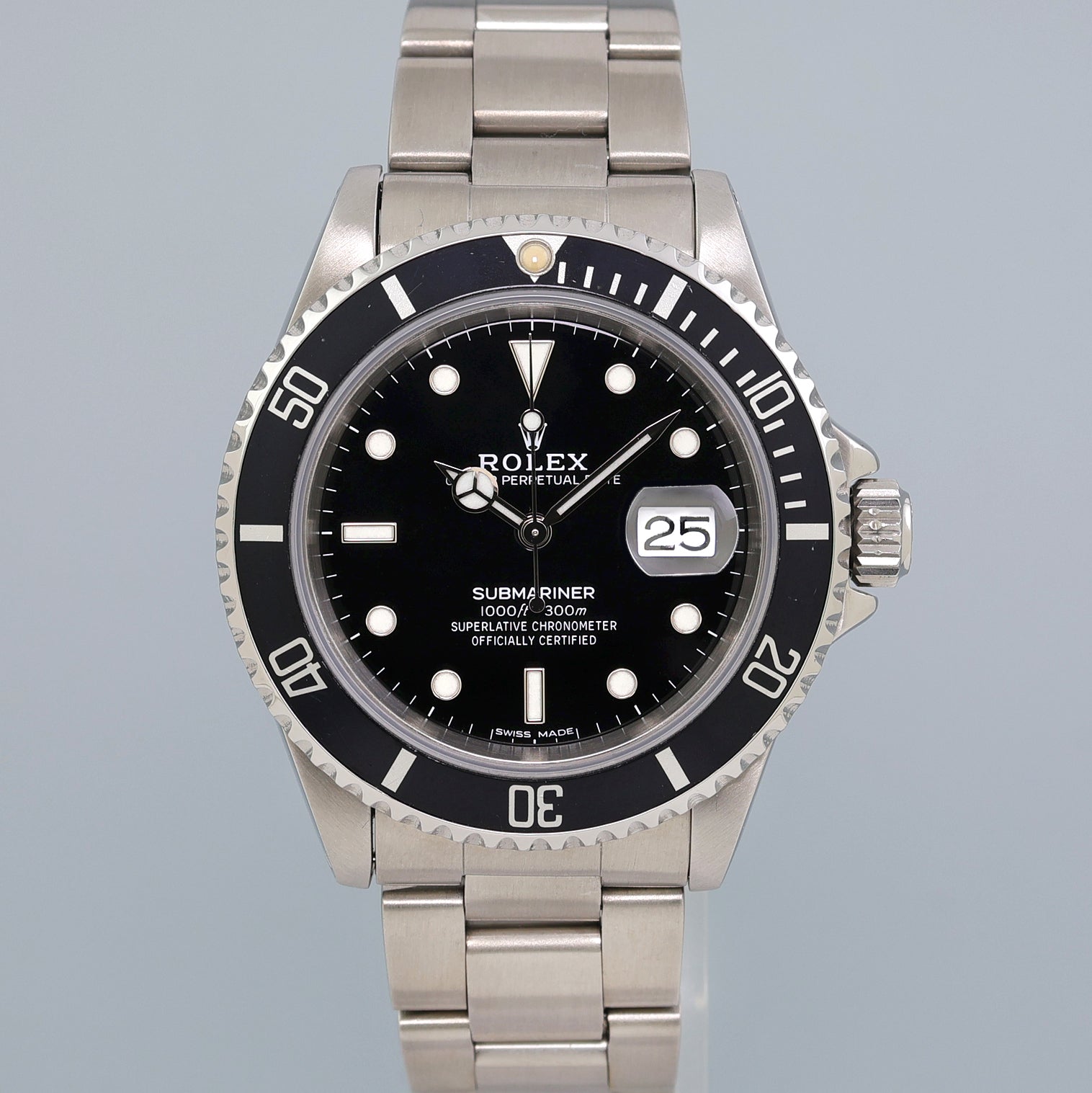 MINT Rolex Submariner Date 16610 Steel Black 40mm Oyster Watch Box