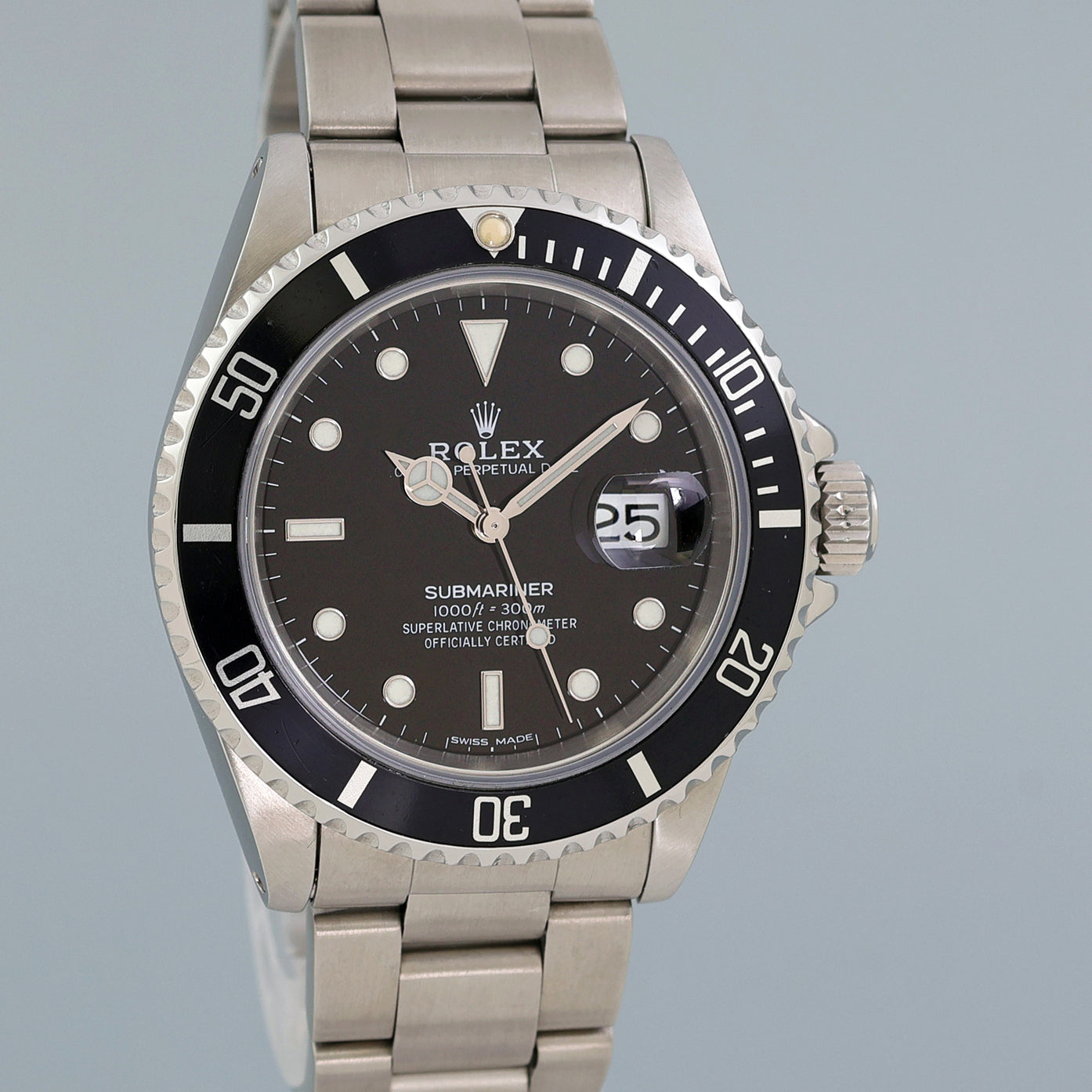 MINT Rolex Submariner Date 16610 Steel Black 40mm Oyster Watch Box