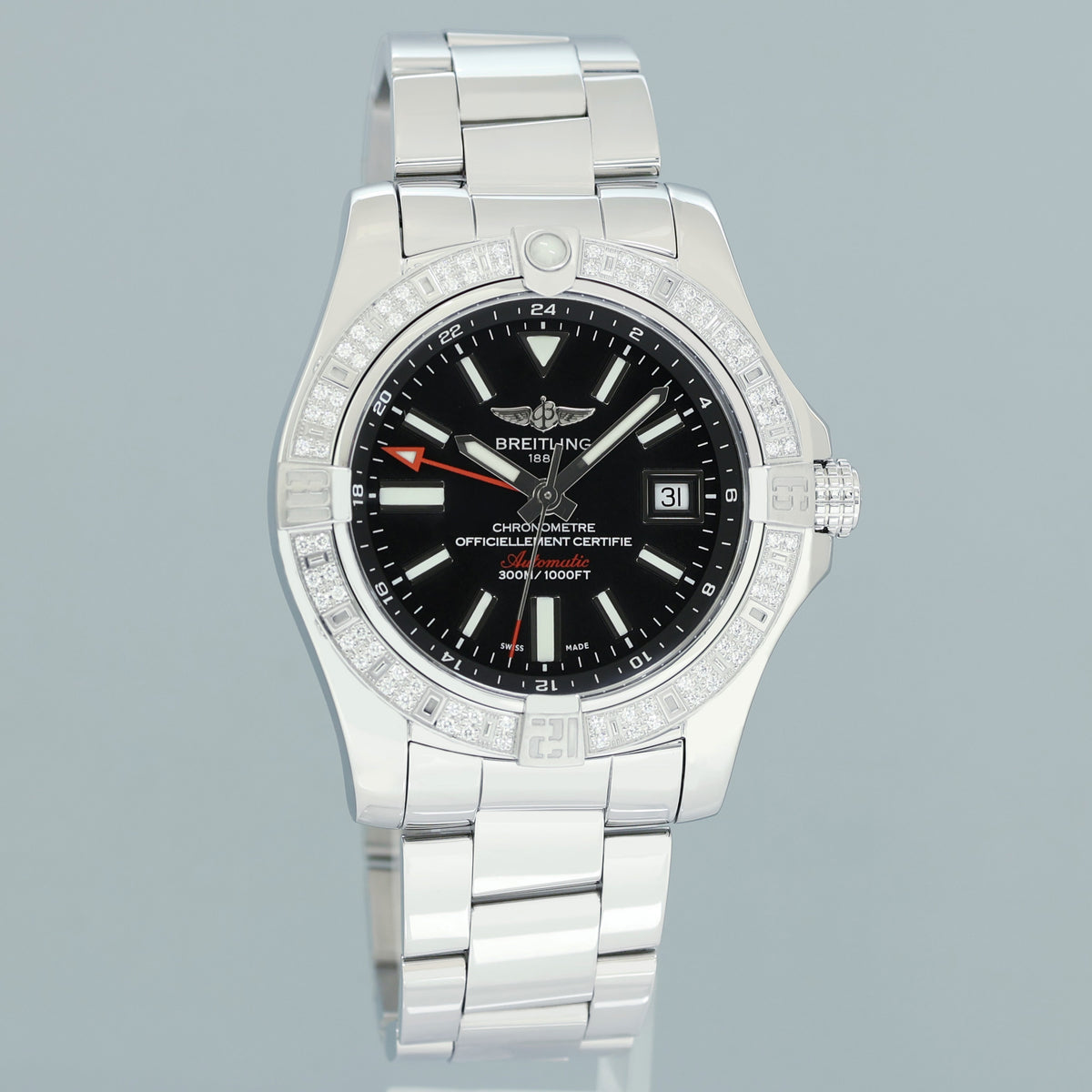 PAPERS MINT Breitling Avenger II GMT 43mm A3239053  Diamonds Black Dial Steel Watch