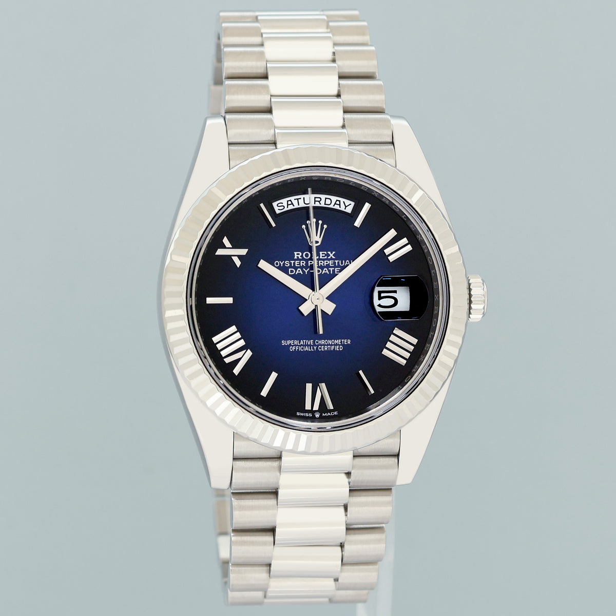 2026 RSC PAPERS MINT Rolex Day Date 40 White Gold Blue Ombre 228239 Watch Box
