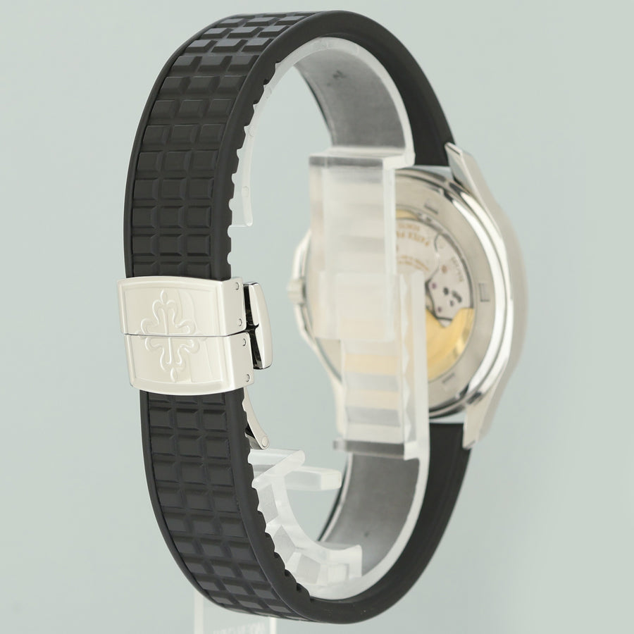 2006 PAPERS Patek Philippe Steel Aquanaut Black Rubber JUMBO 5065a-001 38mm Watch