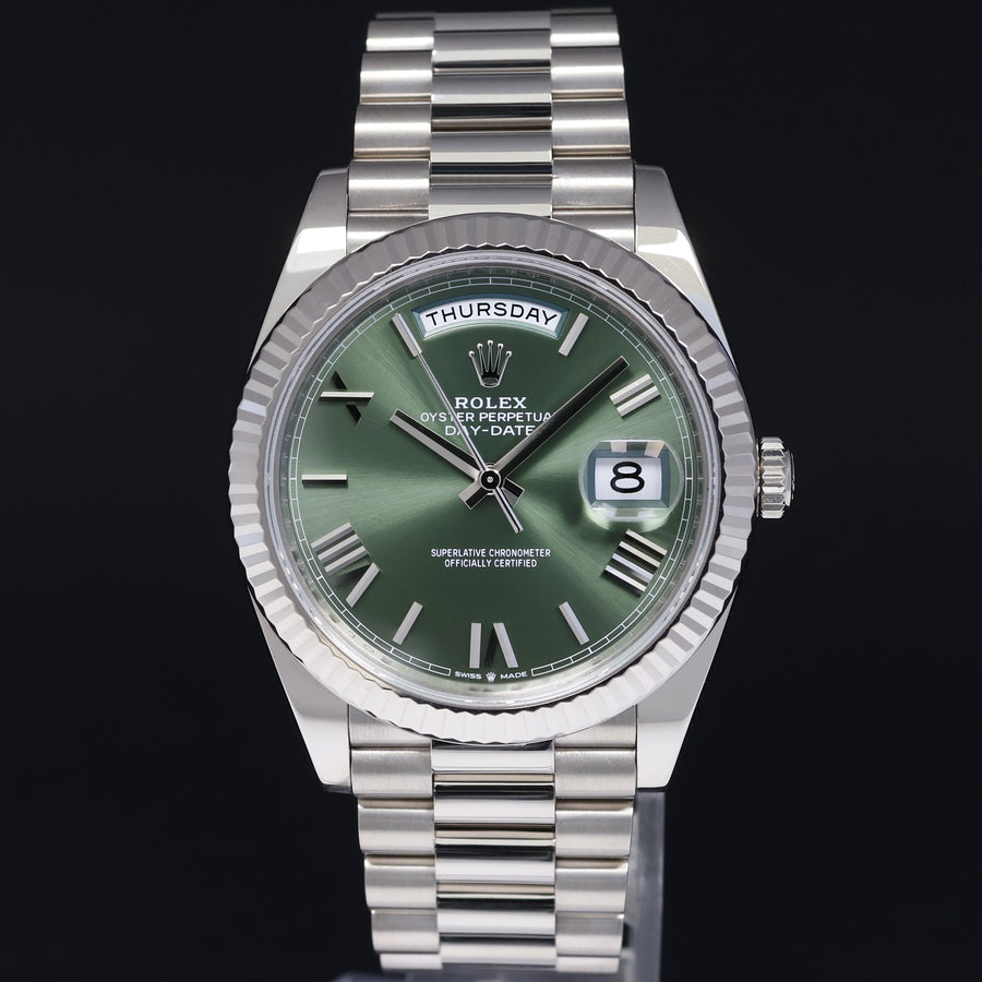 2021 MINT Papers Rolex Day Date 40 White Gold President GREEN OLIVE 228239 Watch
