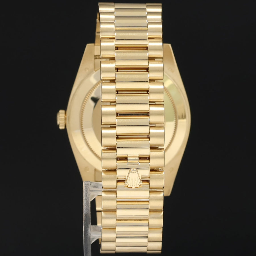 2022 MINT Rolex Day-Date 40 President 228238 Champagne Roman Yellow Gold Watch