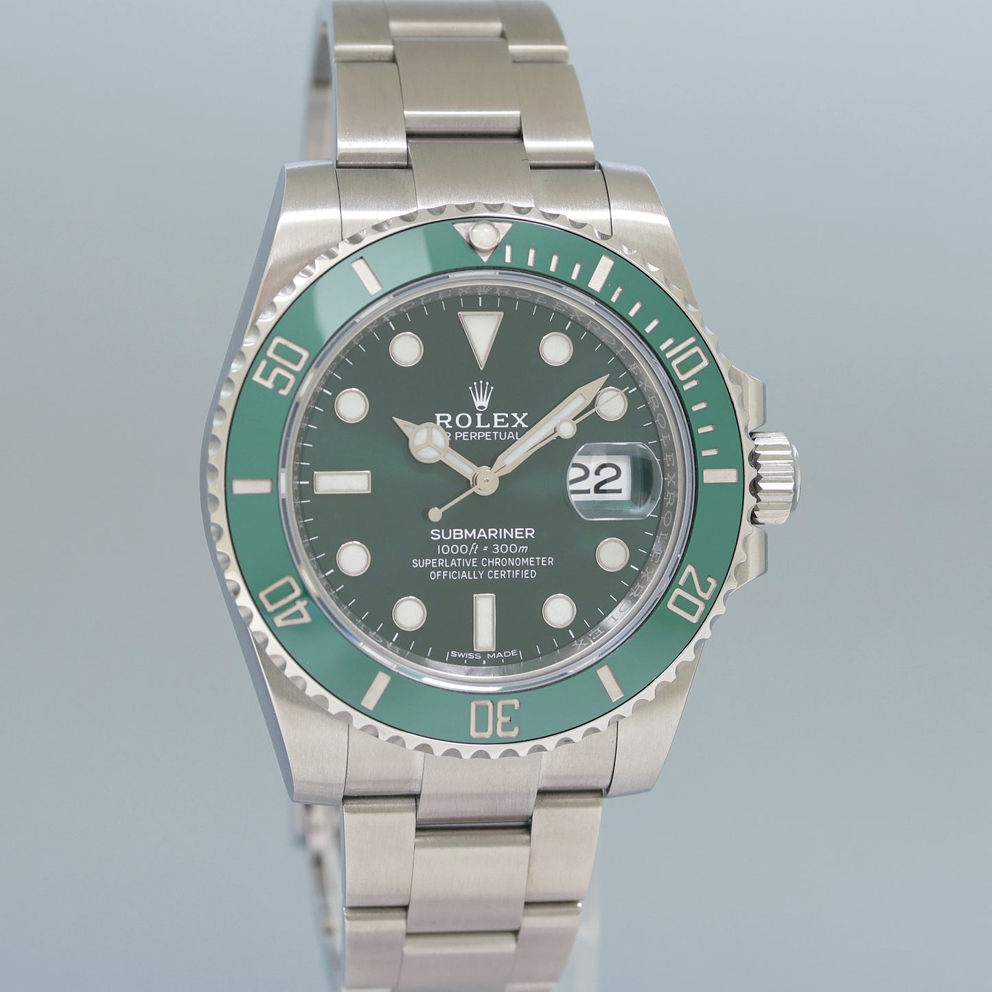 AUGUST 2020 NEW PAPERS Rolex Submariner Hulk 116610LV Green Ceramic Watch Box