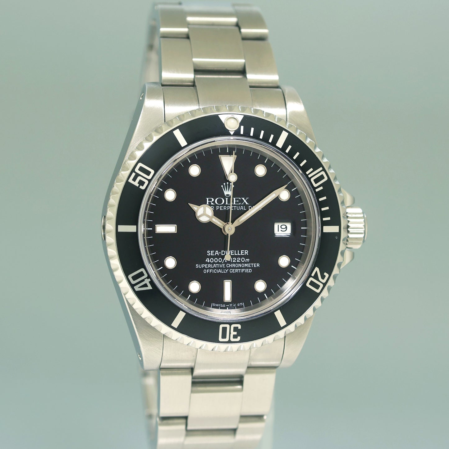 1994 MINT Rolex Sea-Dweller Steel 16600 Black Tritium Dial Date 40mm Watch Box
