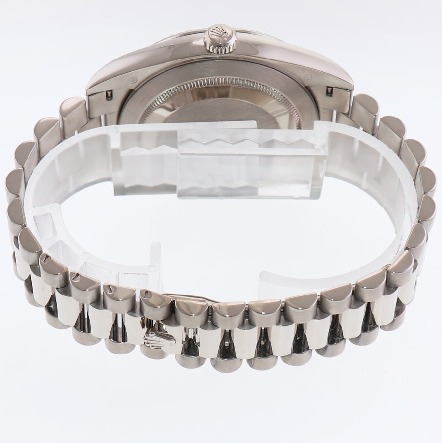 MINT 2020 Rolex Day Date 40mm White Gold President Blue Roman 228239 Watch Box