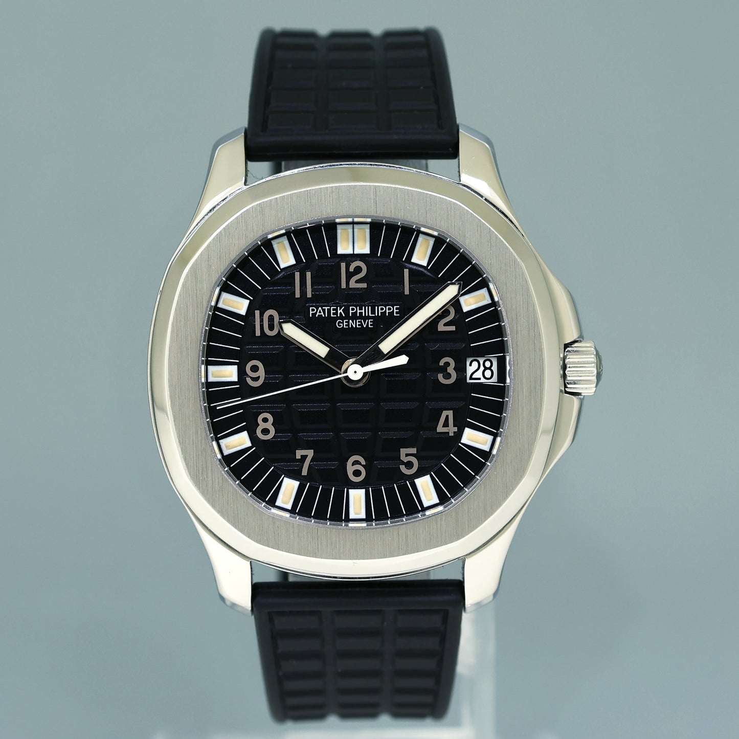MINT PAPERS Patek Philippe Steel Aquanaut Black Rubber JUMBO 5065 38mm Watch Box