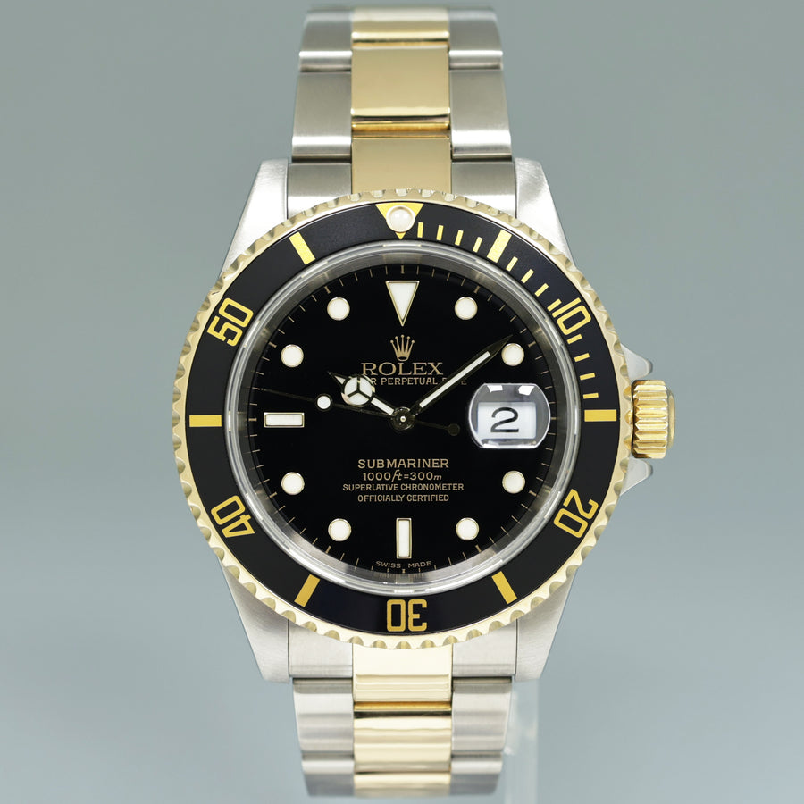 2000 PAPERS MINT GOLD BUCKLE Rolex Submariner 16613 Gold Two Tone Black Watch