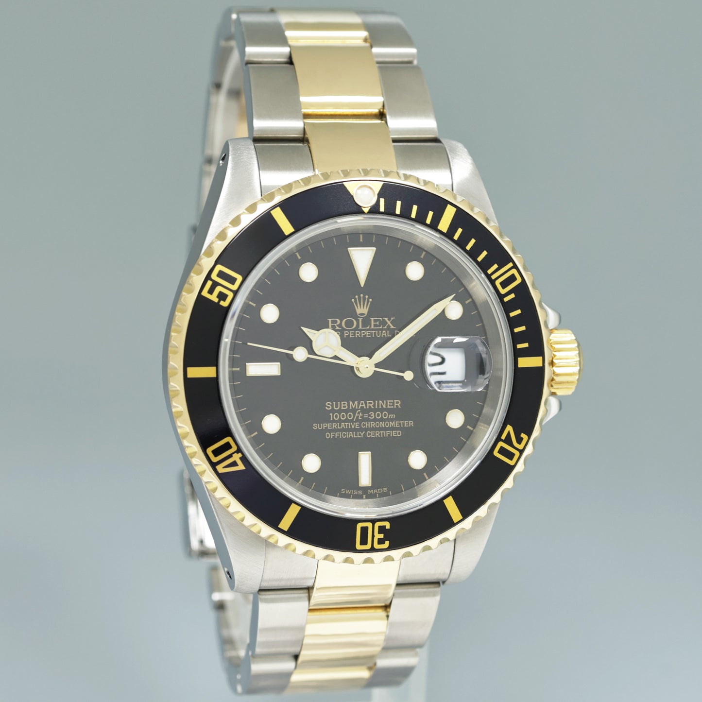 2000 MINT GOLD BUCKLE Rolex Submariner 16613 Gold Steel Two Tone Black Watch Box