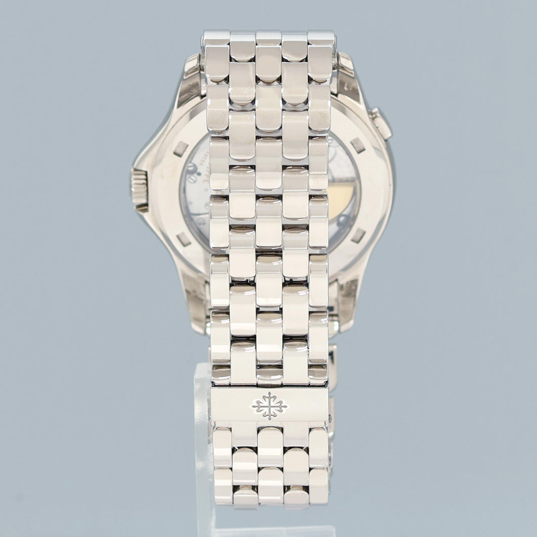 MINT PAPERS Patek Philippe 5130/1g 39mm White Gold Bracelet  World Time Watch Box
