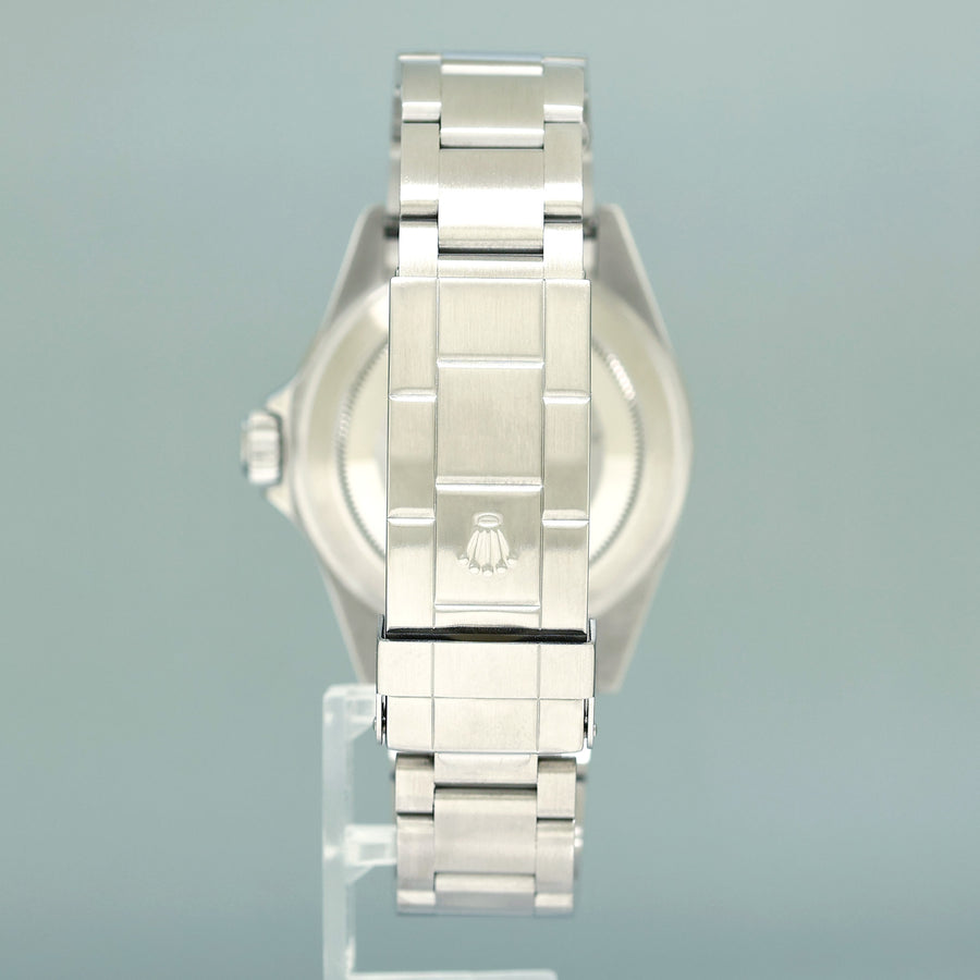 Flat 4 MINT Rolex Kermit Green Anniversary 40mm Submariner 16610LV Watch Box