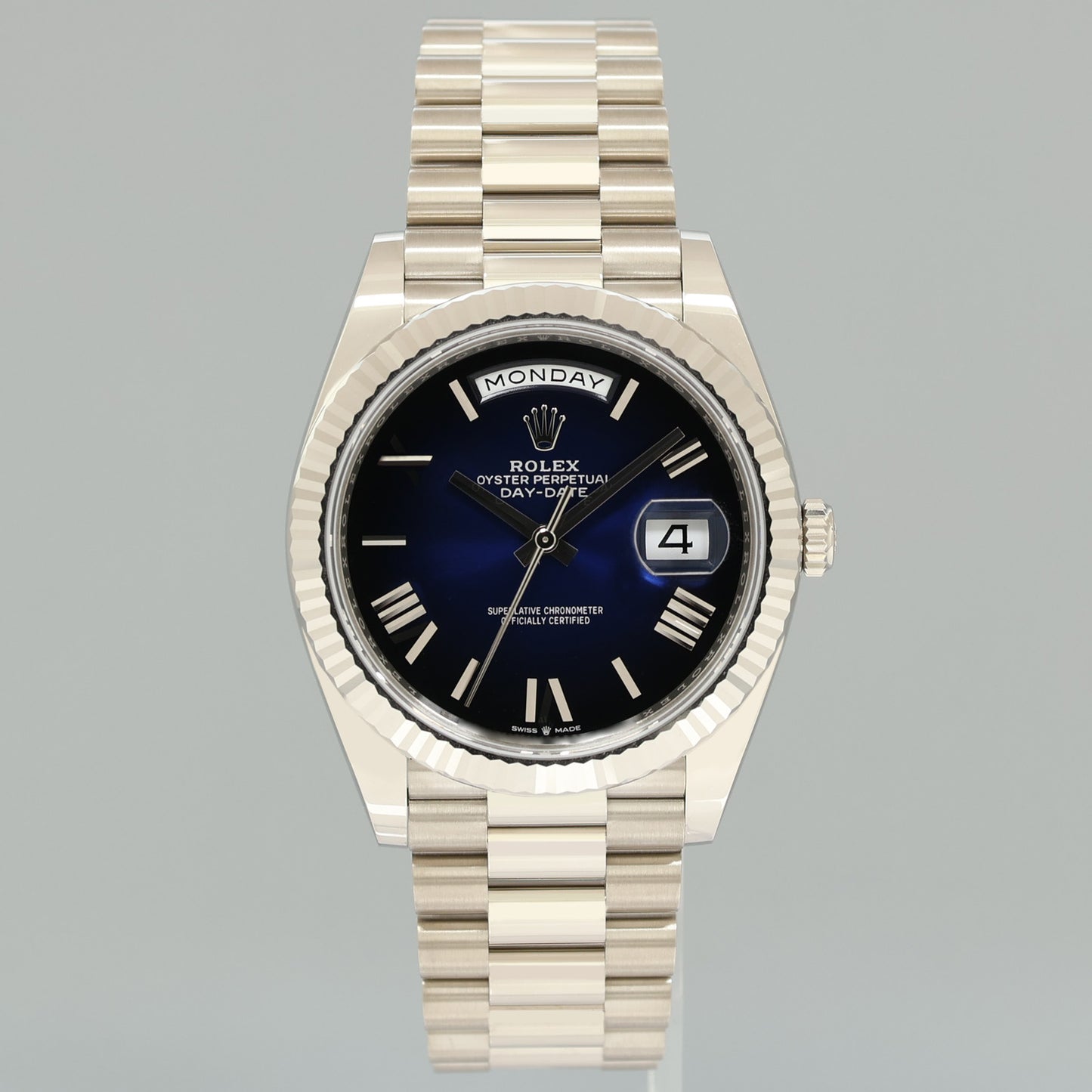 2025 MINT Rolex Day Date 40 White Gold Blue Ombre 228239 Watch Box