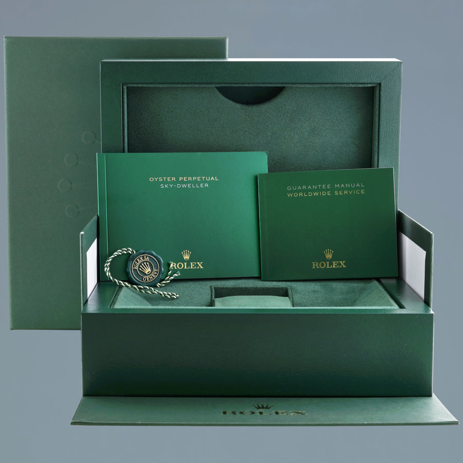 PAPERS MINT Rolex Sky-Dweller Yellow Gold Champagne Arabic 326938 Watch Box