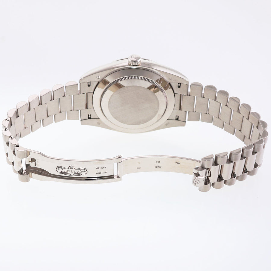 PAPERS MINT Rolex Day Date 40 White Gold President 40mm White Roman 228239 Watch Box