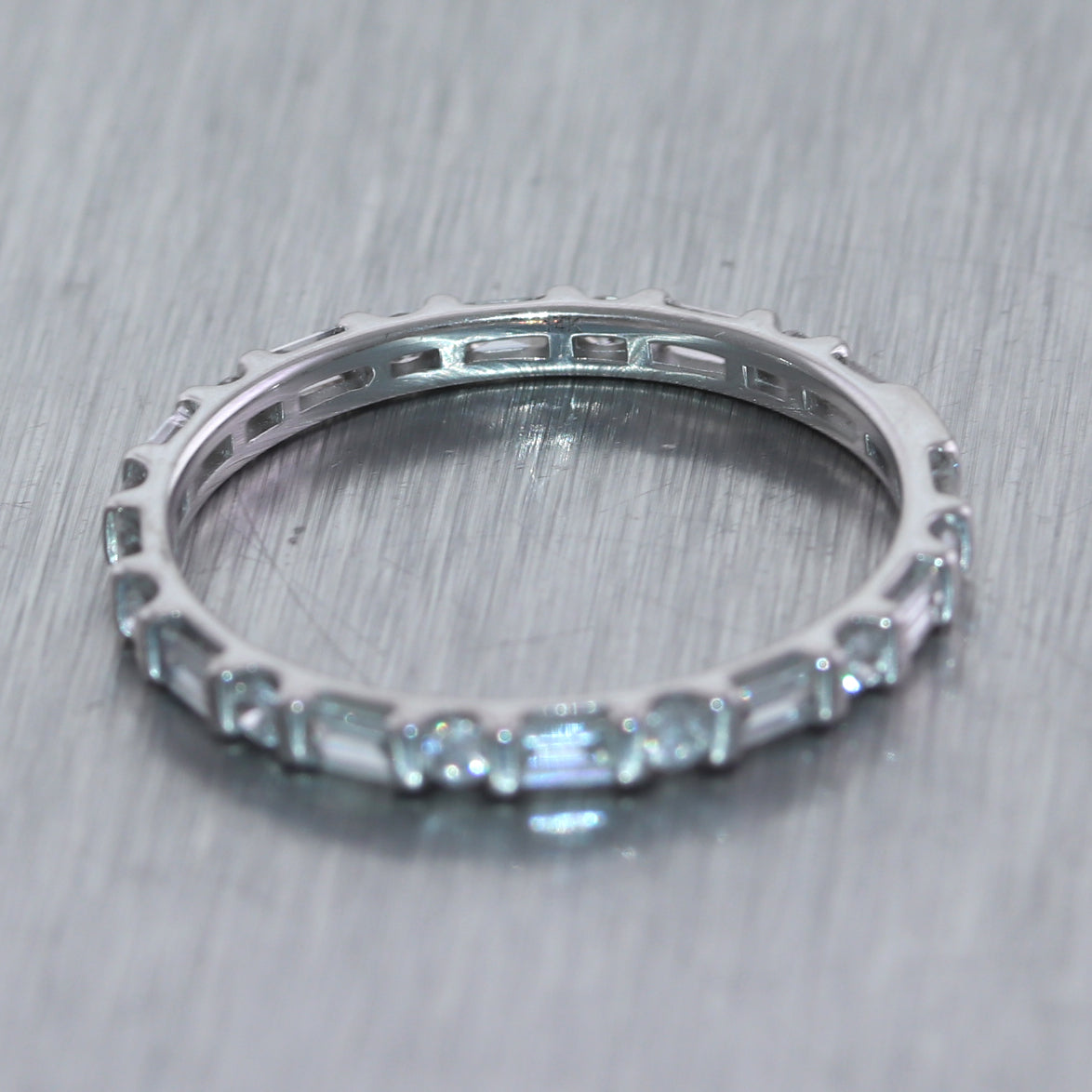 14k White Gold 0.50ctw Round & Emerald Cut Diamond Band Ring